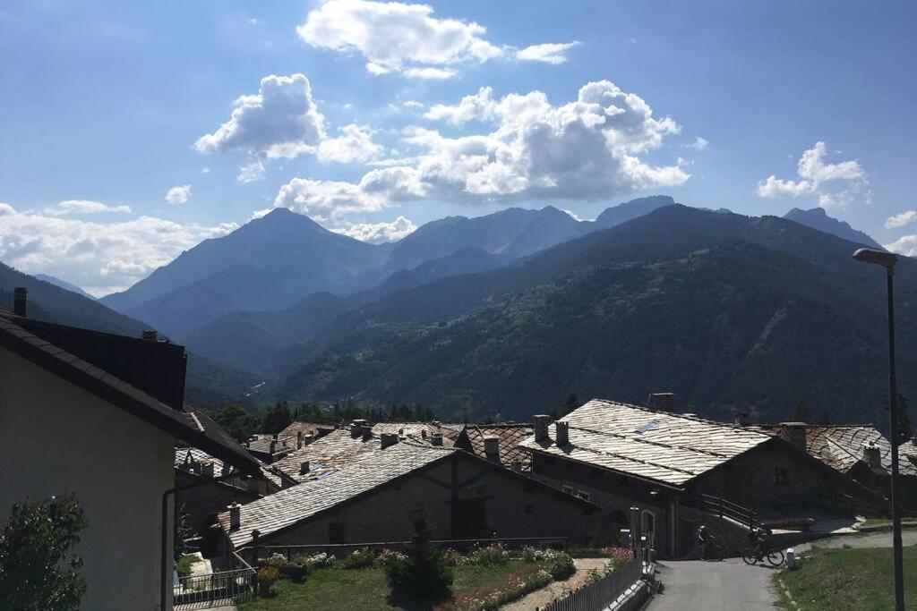 Maison des Alpes mansarda Oulx Extérieur photo