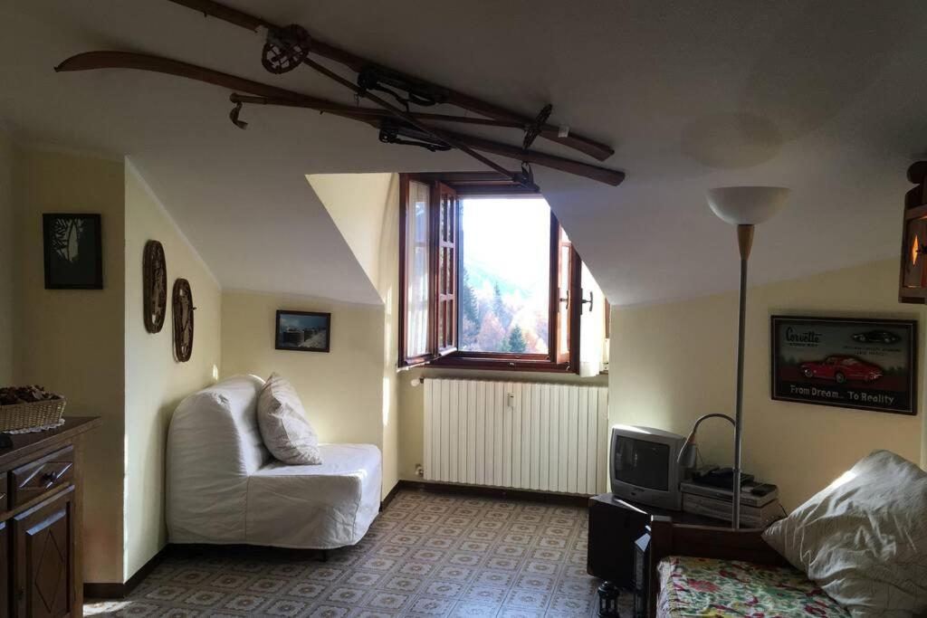 Maison des Alpes mansarda Oulx Extérieur photo